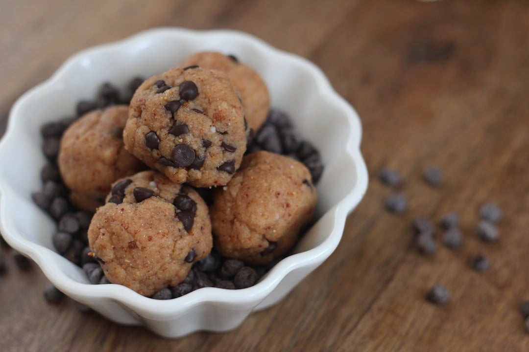 Snack Attack: Chocolate Chip Cookie Dough Protein Balls - PaleOMG