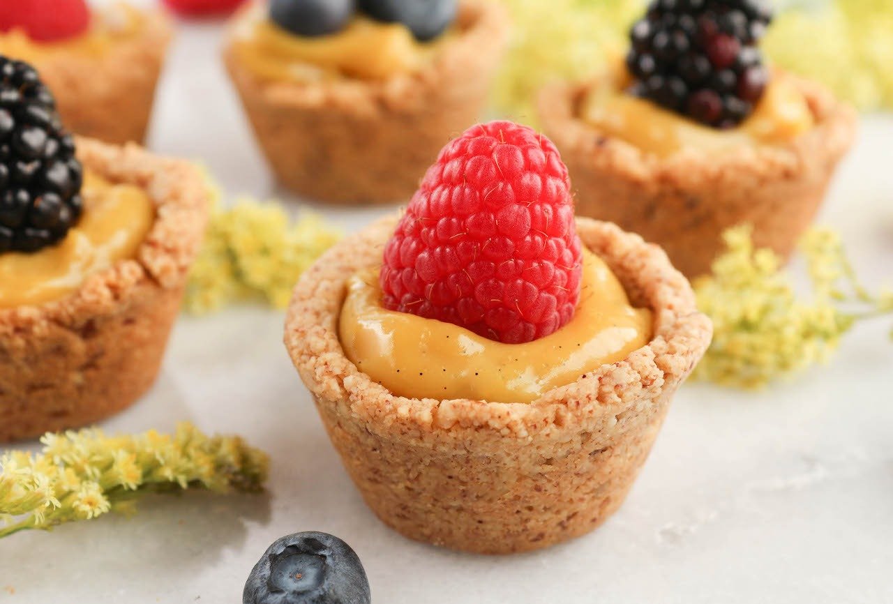 Lemon Curd Berry Tarts - PaleOMG