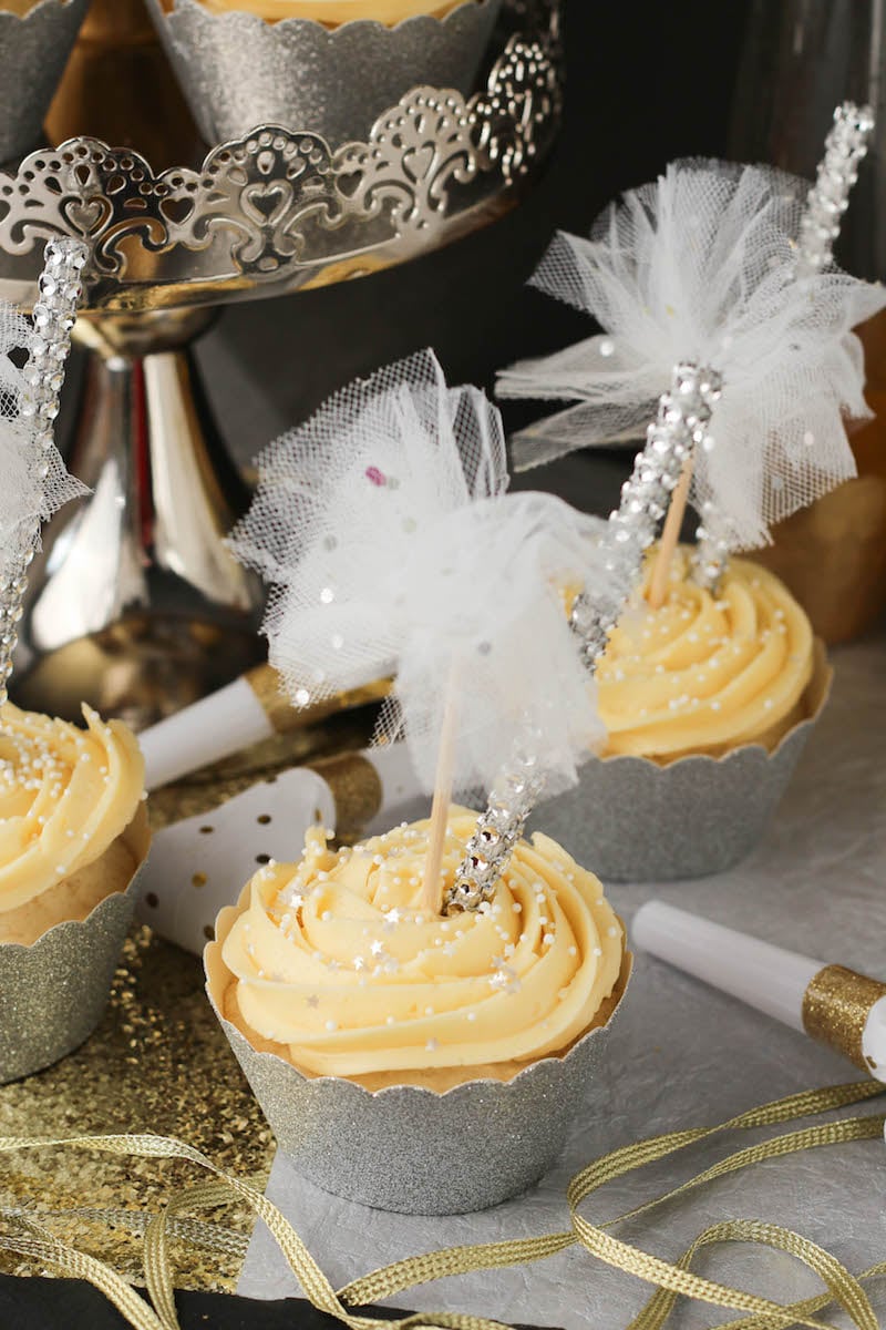 New Year's Eve Champagne Cupcakes - PaleOMG